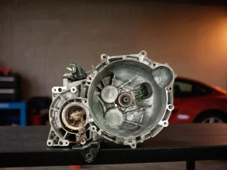 КПП механическая (МКПП) Kia Sportage 3 поколение 2013, 2.0 л., D4HA, дизель, МКПП, 1k-black pearl, внедорожник 5 дв., полный привод, правый руль, M56GF2-1