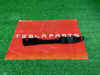 кронштейн (крепление) Tesla Model X 1 поколение 2019, 1054067-00-A, 1032436-90-F