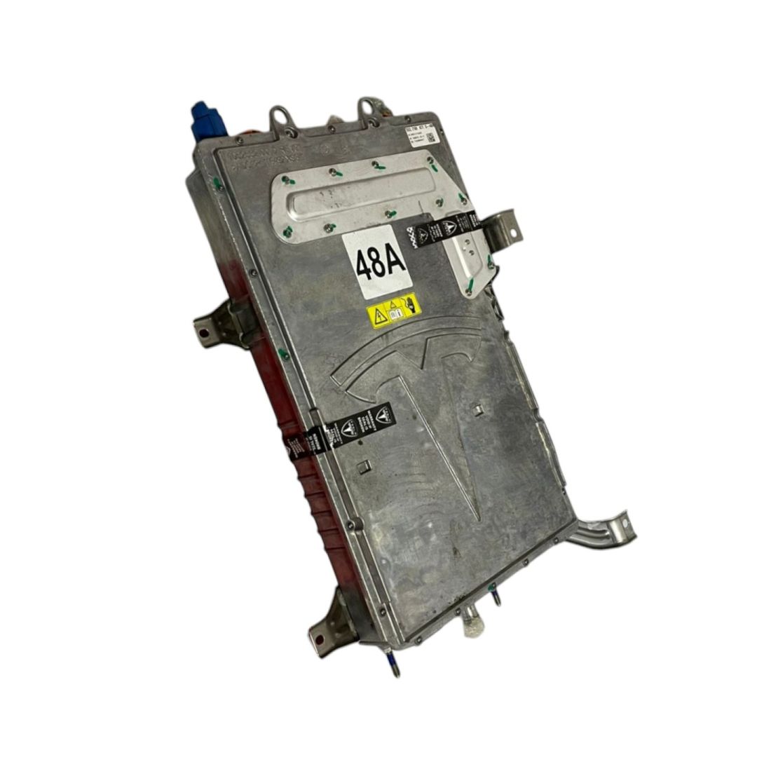 Преобразователь напряжения Tesla Model X 1 поколение (2015 - 2021), 1066510-02-C, 1052532-00-D - фото №1