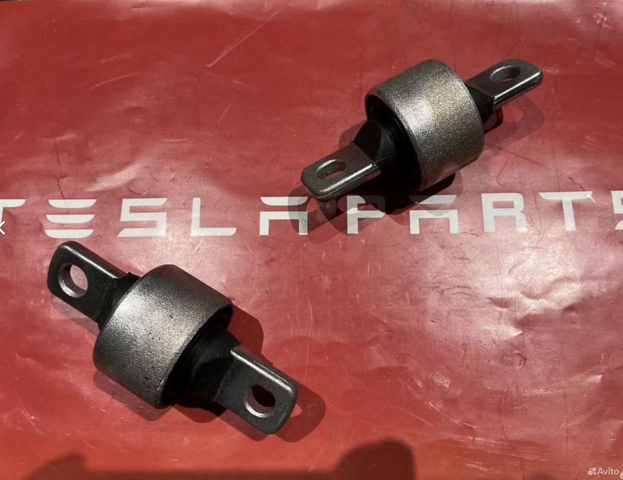 Пара Салентблок рычага для tesla model 3 Y Tesla Model Y 1 поколение 2020 - (2020 - 2025), седан, 1044341-00-D - фото №1