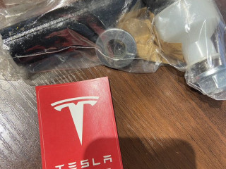Наконечник рулевой Tesla model S RWD Tesla Model S 1 поколение (2012 - 2016), хетчбэк 5 дв., 6007071-00-B