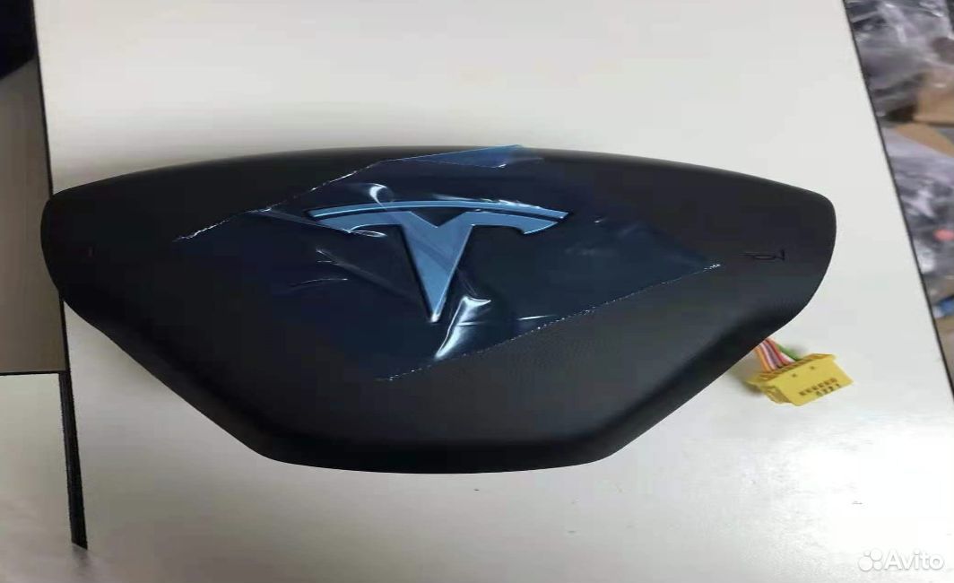 подушка безопасности водителя Tesla Model 3 1 поколение 2017 - 2021 2019, 1626617-00-A - фото №1