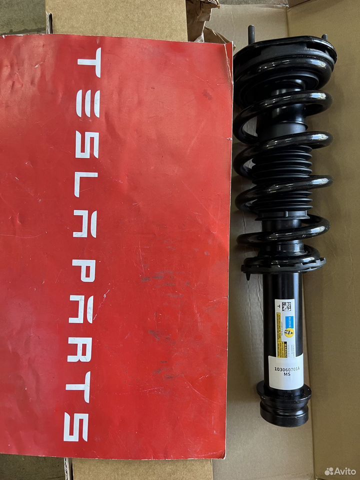 Амортизатор передний в сборе с пружиной Tesla S Tesla Model S 1 поколение (2012 - 2016), 103060701A - фото №1
