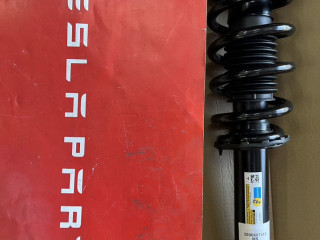 Амортизатор передний в сборе с пружиной Tesla S Tesla Model S 1 поколение (2012 - 2016), 103060701A