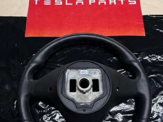 Руль Tesla Model X S рест. 2020 Tesla Model S 1 поколение (2012 - 2016), хетчбэк 5 дв., 12358