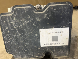 Блок ABS Tesla model S X Tesla, 1037797-00-D