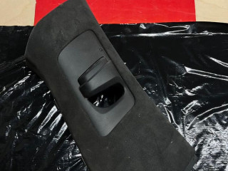 Накладка стойки внутренняя Tesla Model X , 123413257