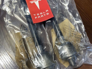 Тяга рулевая на tesla model X Tesla Model X 1 поколение 2015 - 2019 (2015 - 2019), 106080100E