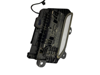 ручка наружная Tesla Model S 1 поколение 2016 - 2021 рестайлинг (2016 - 2021), 1071885-01-A