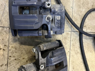 Суппорт тормозной задний Tesla Model X S , 123413246