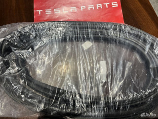 Уплотнитель крышки багажника Tesla Model Y Tesla Model Y 1 поколение 2020 - (2020 - 2025), внедорожник 5 дв., 149768100B