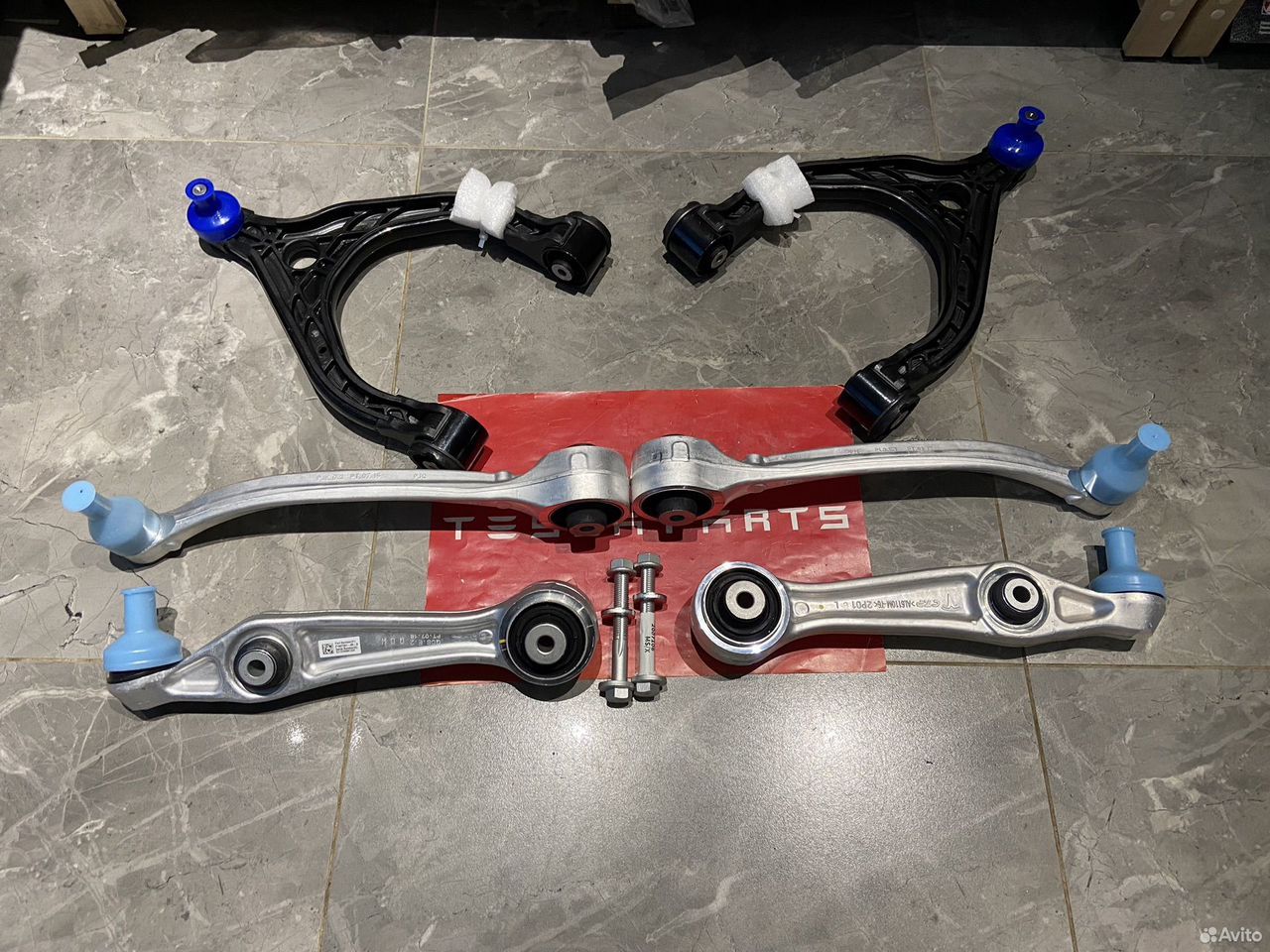 Комплект оригинальных передней подвески Tesla Model X 1 поколение 2015 - 2019 2017, 1027351-00-C - фото №1