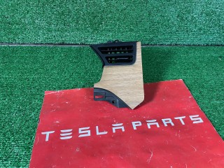 Декоративная накладка центральной консоли Tesla Model X 1 поколение 2018, 1042773-13-C