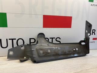 крепление ( кронштейн ) крыла Alfa Romeo Stelvio 1 поколение 949 2018, 2.0 л., бензин, АКПП, vesuvio gray metallic, внедорожник 5 дв., полный привод, правый руль