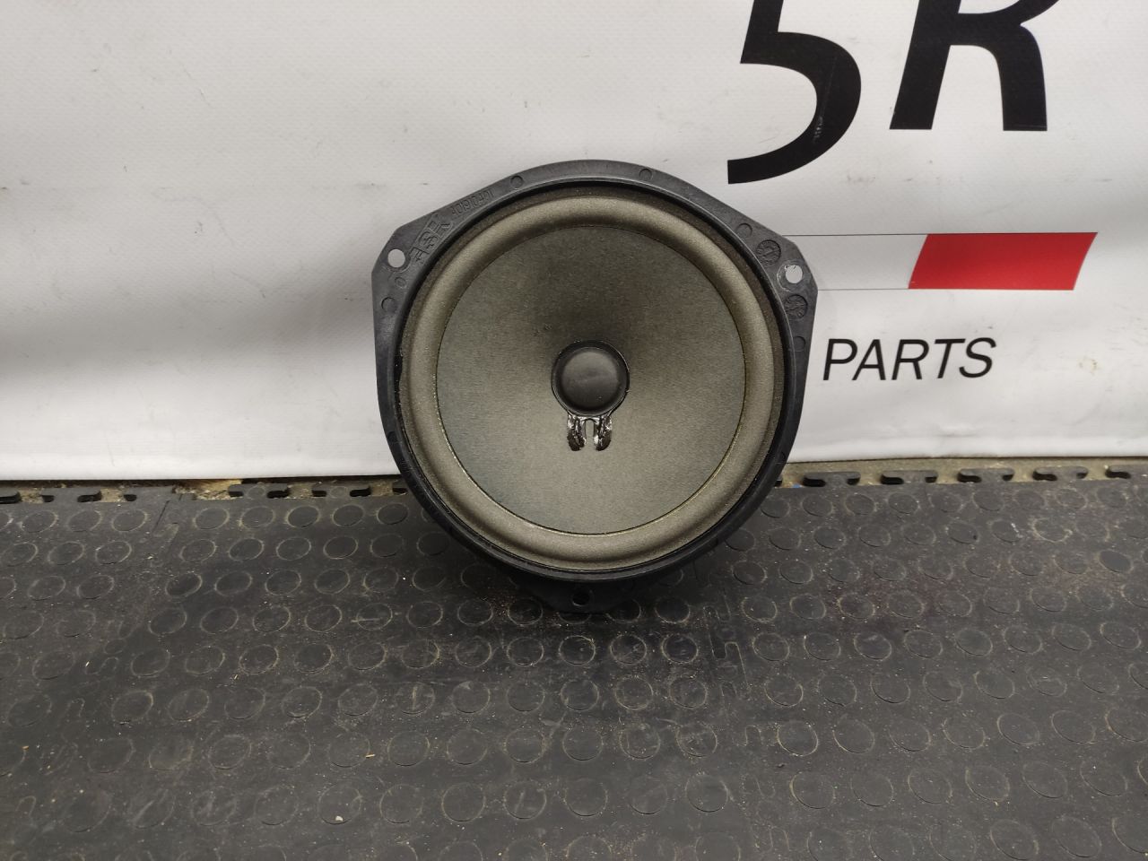 динамик Alfa Romeo Stelvio 1 поколение 949 2019, 2.9 л., бензин, АКПП, rosso competizione, внедорожник 5 дв., полный привод, правый руль, 518360010 - фото №1