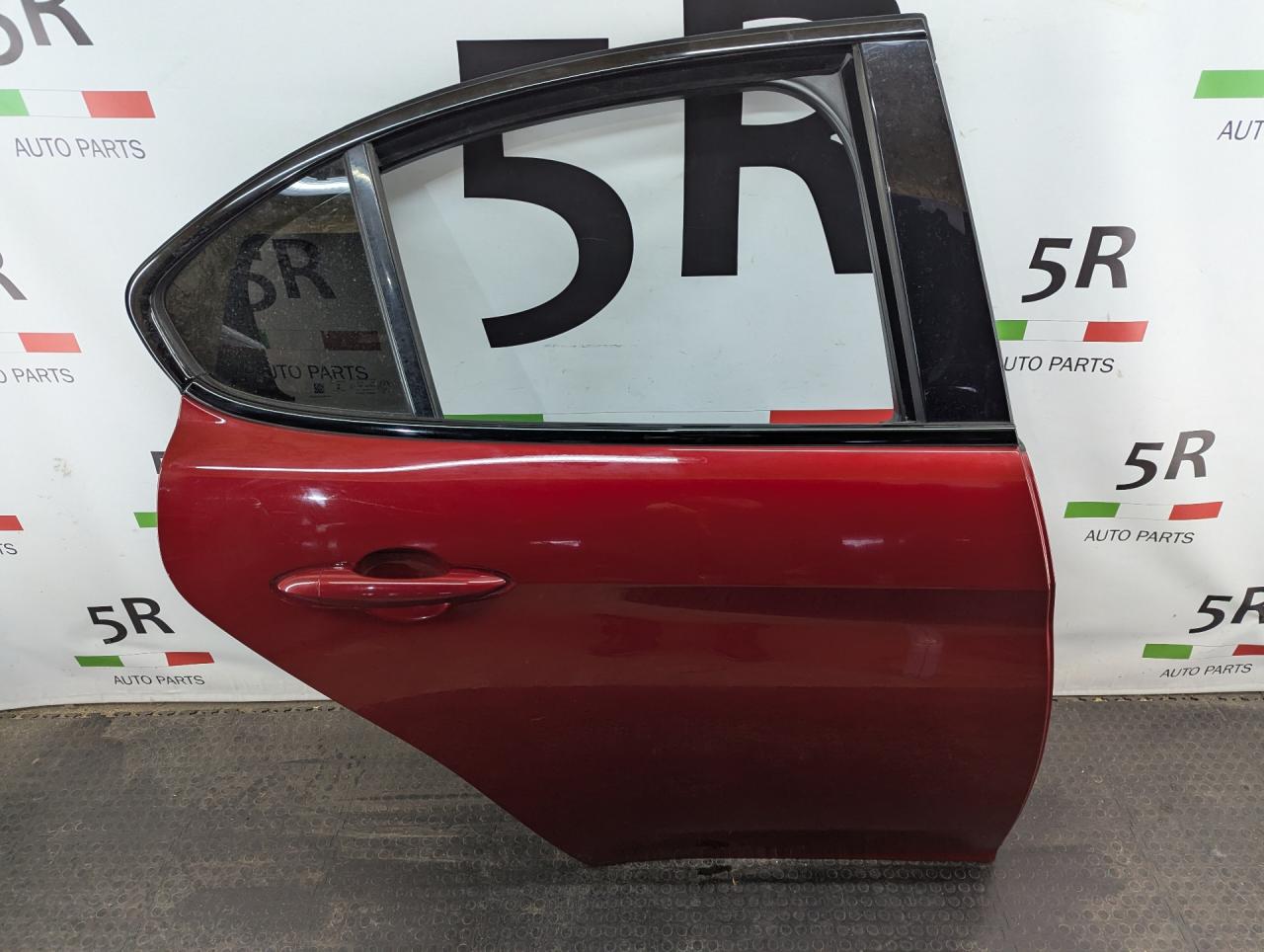дверь задняя правая Alfa Romeo Giulia 2 поколение 952 2017, 2.9 л., бензин, АКПП, rosso competizione, седан, задний привод - фото №1