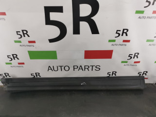 накладка на порог Maserati Levante 1 поколение [рестайлинг] M161 2023, 2.0 л., АКПП, внедорожник 5 дв., полный привод, правый руль, 670040336