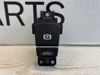 кнопка ручного тормоза (ручника) BMW 5 серия G30/G31 G30 2018, 2.0 л., B48 B20 B, бензин, АКПП, 475, седан, задний привод, правый руль, 6842027