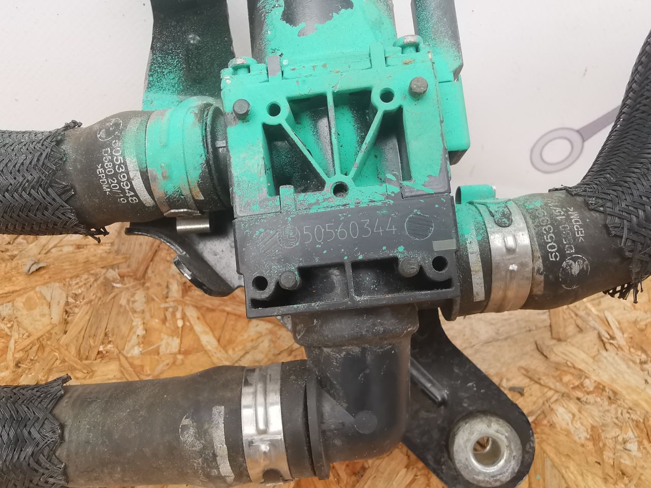 кран отопителя (печки) Alfa Romeo Stelvio 1 поколение 949 2019, 2.0 л., бензин, АКПП, rosso red, внедорожник 5 дв., полный привод, правый руль, 50539948, 50539949, 50560344 - фото №1