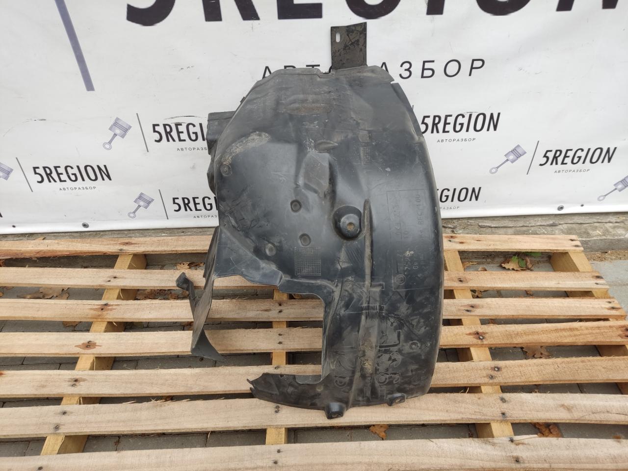 защита арок передняя правая (подкрылок) BMW M3 E92/E93 E92 2012, 4.0 л., S65 B40 A, бензин, робот, a73, купе, задний привод, правый руль, 843213 - фото №1