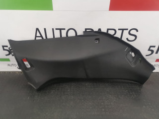 накладка внутренняя на заднюю панель кузова Maserati Levante 1 поколение [рестайлинг] M161 2023, 2.0 л., АКПП, внедорожник 5 дв., полный привод, правый руль, 670040379