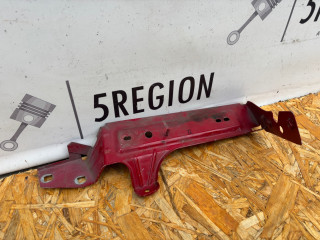 крепление ( кронштейн ) крыла Alfa Romeo Stelvio 1 поколение 949 2019, 2.0 л., бензин, АКПП, rosso red, внедорожник 5 дв., полный привод, правый руль