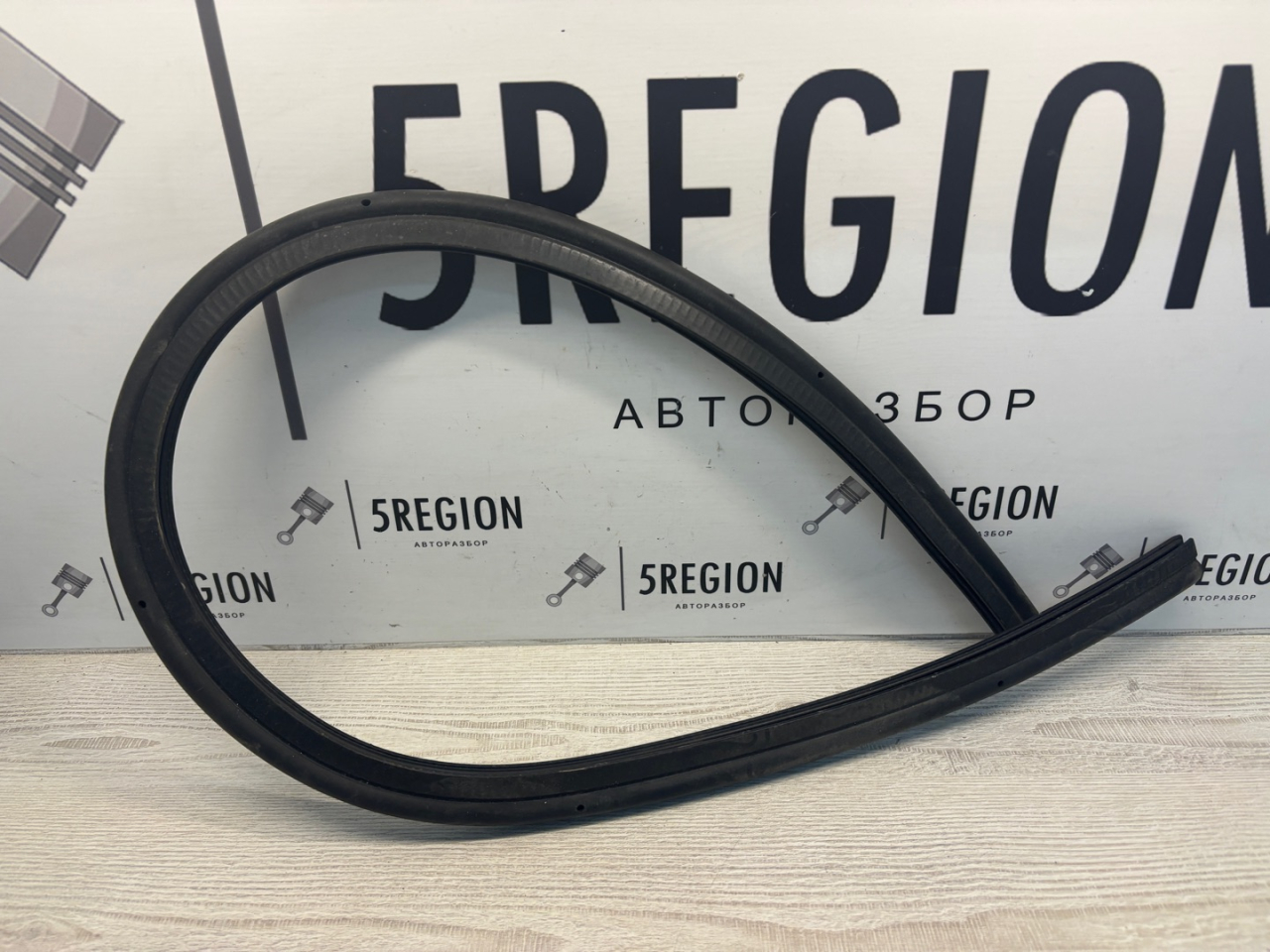 уплотнитель подкапотного пространства Alfa Romeo Giulia 2 поколение 952 2018, 2.0 л., бензин, АКПП, задний привод - фото №1