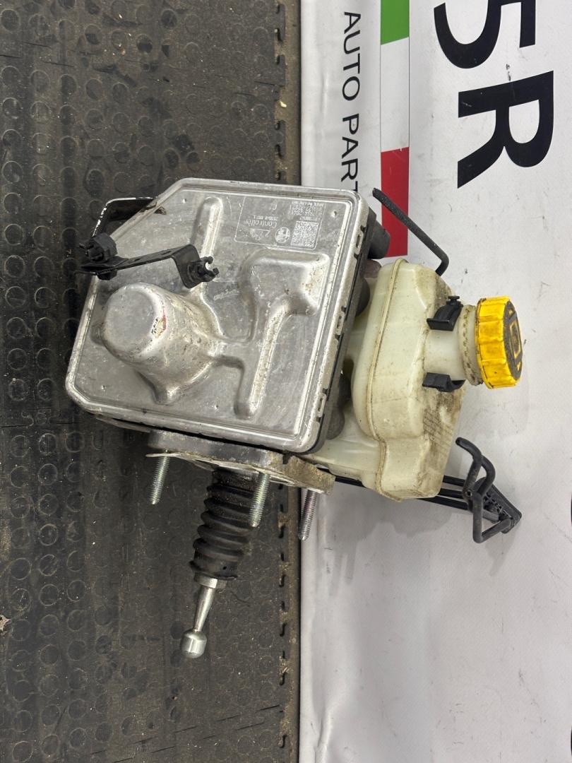 блок ABS Alfa Romeo Giulia 2 поколение 952 2019, 2.0 л., бензин, АКПП, 035 vesuvio gray metallic, универсал, задний привод, правый руль, 50556516 - фото №1