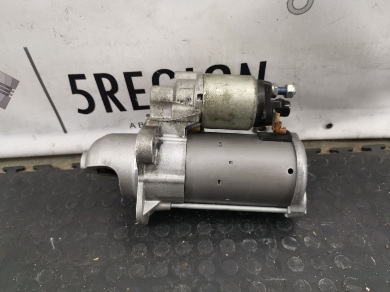 стартер Alfa Romeo Stelvio 1 поколение 949 2018, 2.0 л., бензин, АКПП, vesuvio gray metallic, внедорожник 5 дв., полный привод, правый руль, 50532996 - фото №1