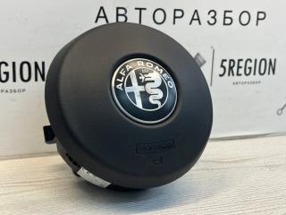 подушка безопасности водителя Alfa Romeo Stelvio 1 поколение [рестайлинг] 949 2021, 2.0 л., бензин, АКПП, vesuvio gray metallic, внедорожник 5 дв., полный привод, правый руль, 156147609