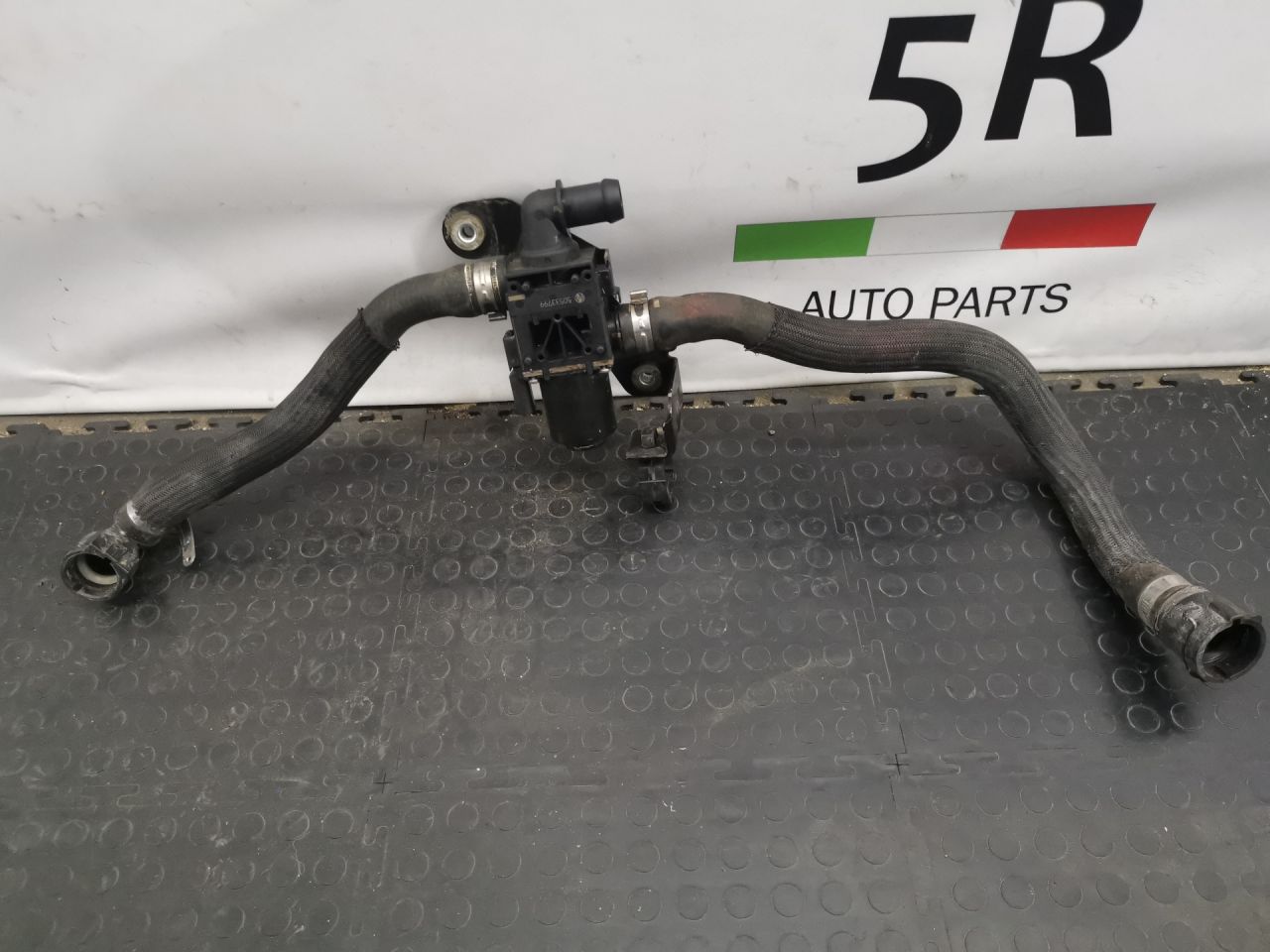 кран отопителя (печки) Alfa Romeo Giulia 2 поколение 952 2018, 2.0 л., бензин, АКПП, седан, задний привод, правый руль, 50533799 - фото №1