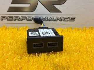 разъем AUX / USB Alfa Romeo Stelvio 1 поколение 949 2018, 2.2 л., дизель, АКПП, rosso red, внедорожник 5 дв., полный привод, правый руль, 156131945