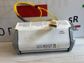 подушка безопасности пассажира Maserati Levante 1 поколение [рестайлинг] M161 2023, 2.0 л., АКПП, внедорожник 5 дв., полный привод, правый руль, 670296364