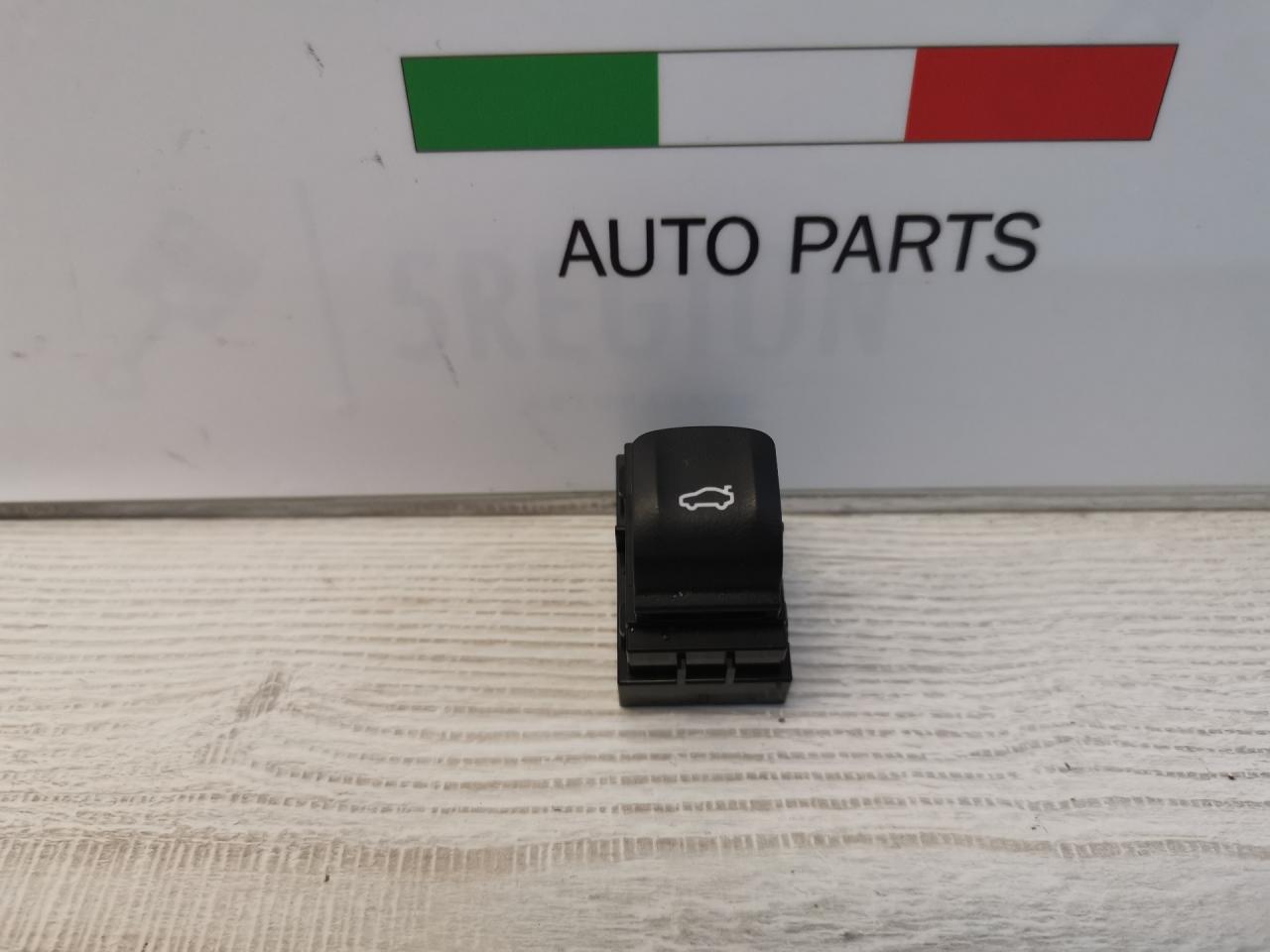 кнопка стеклоподъемника двери BMW X3 G01 2020, 2.0 л., B47 D20 B, дизель, АКПП, a90, внедорожник 5 дв., полный привод, правый руль, 9327029 - фото №1