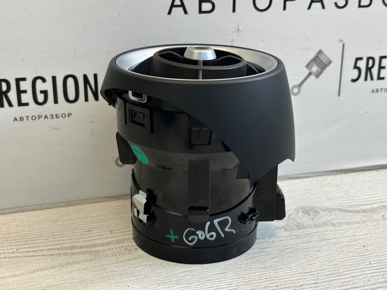 дефлектор обдува салона Alfa Romeo Giulia 2 поколение 952 2018, 2.0 л., бензин, АКПП, montecarlo blue, седан, задний привод, правый руль - фото №1