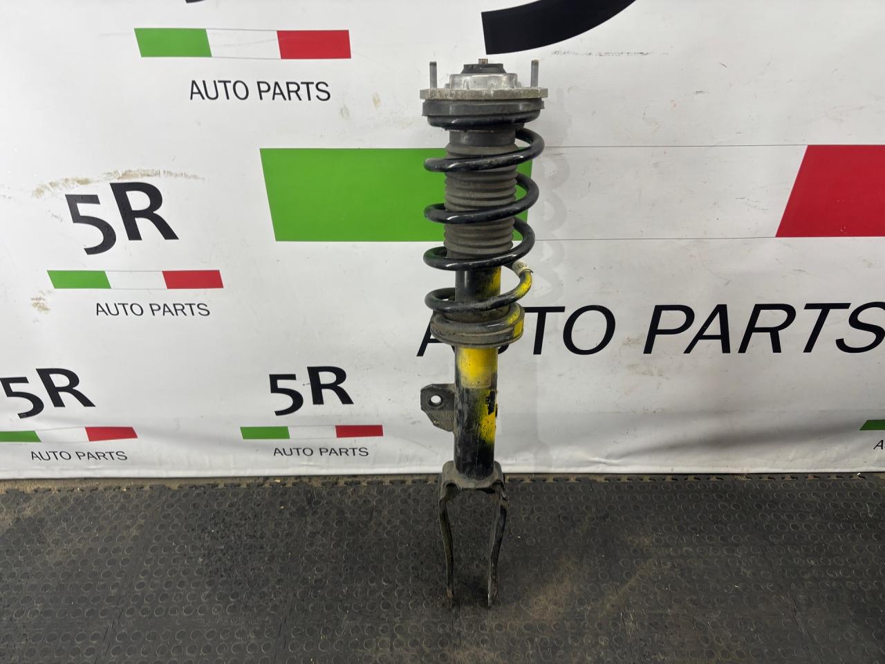 амортизатор передний левый Alfa Romeo Stelvio 1 поколение 949 2019, 2.0 л., бензин, АКПП, vesuvio gray metallic, внедорожник 5 дв., полный привод, правый руль, 50557501 - фото №1