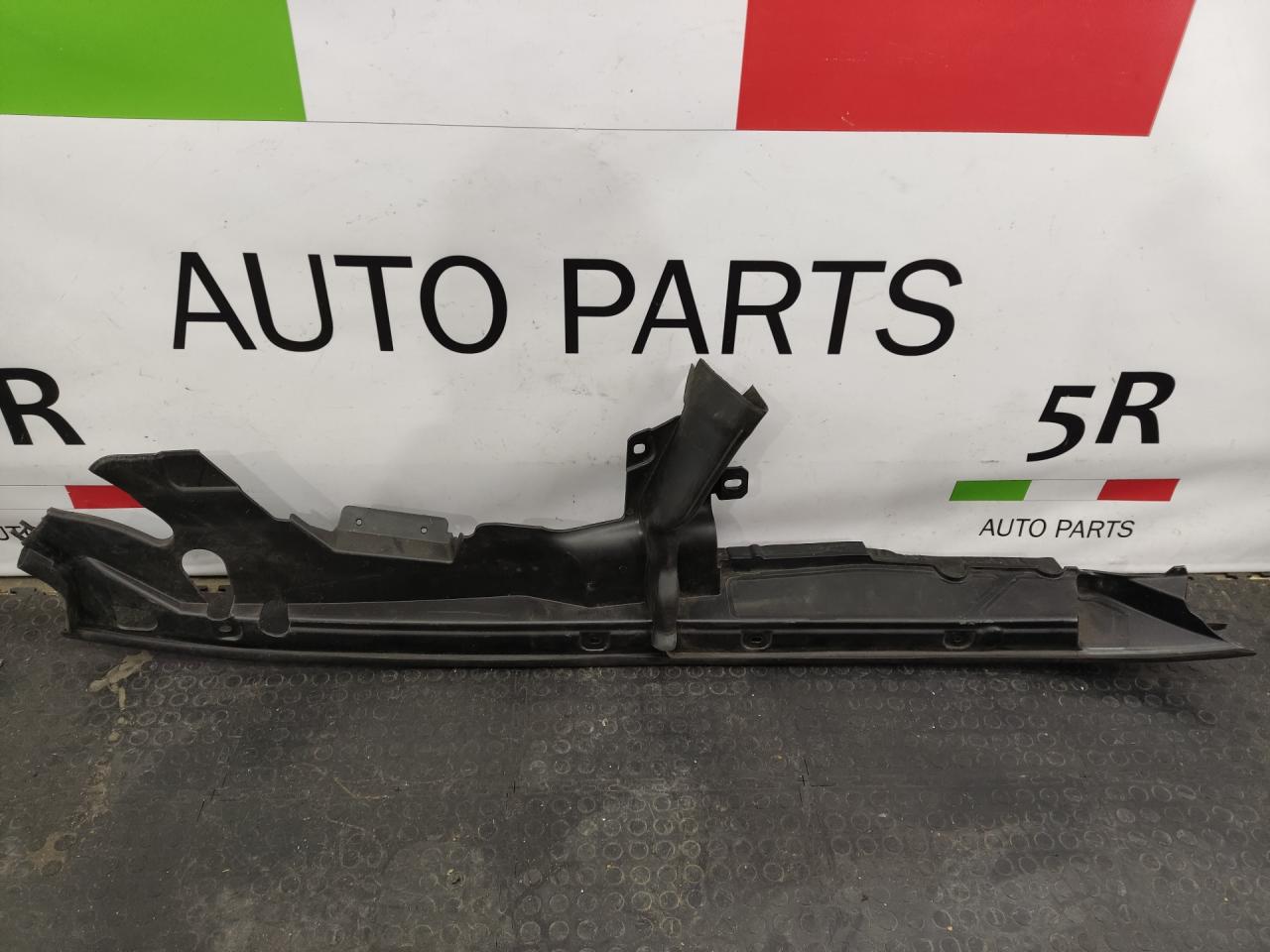 планка под капот BMW X3 G01 2020, 2.0 л., B47 D20 B, дизель, АКПП, a90, внедорожник 5 дв., полный привод, правый руль, 7397491 - фото №1