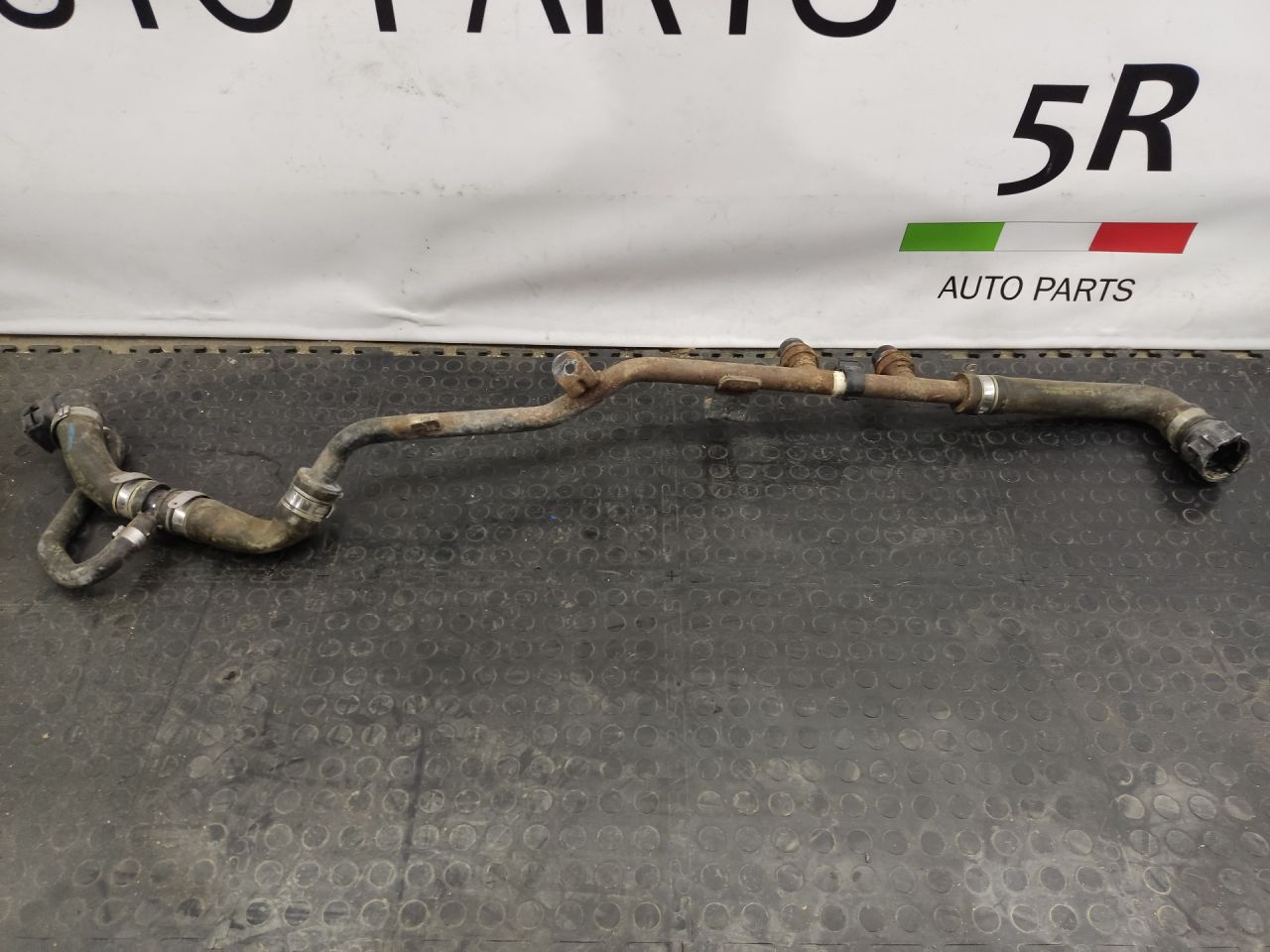 патрубок радиатора Alfa Romeo Giulia 2 поколение 952 2018, 2.0 л., бензин, АКПП, седан, задний привод, правый руль, 50544741 - фото №1