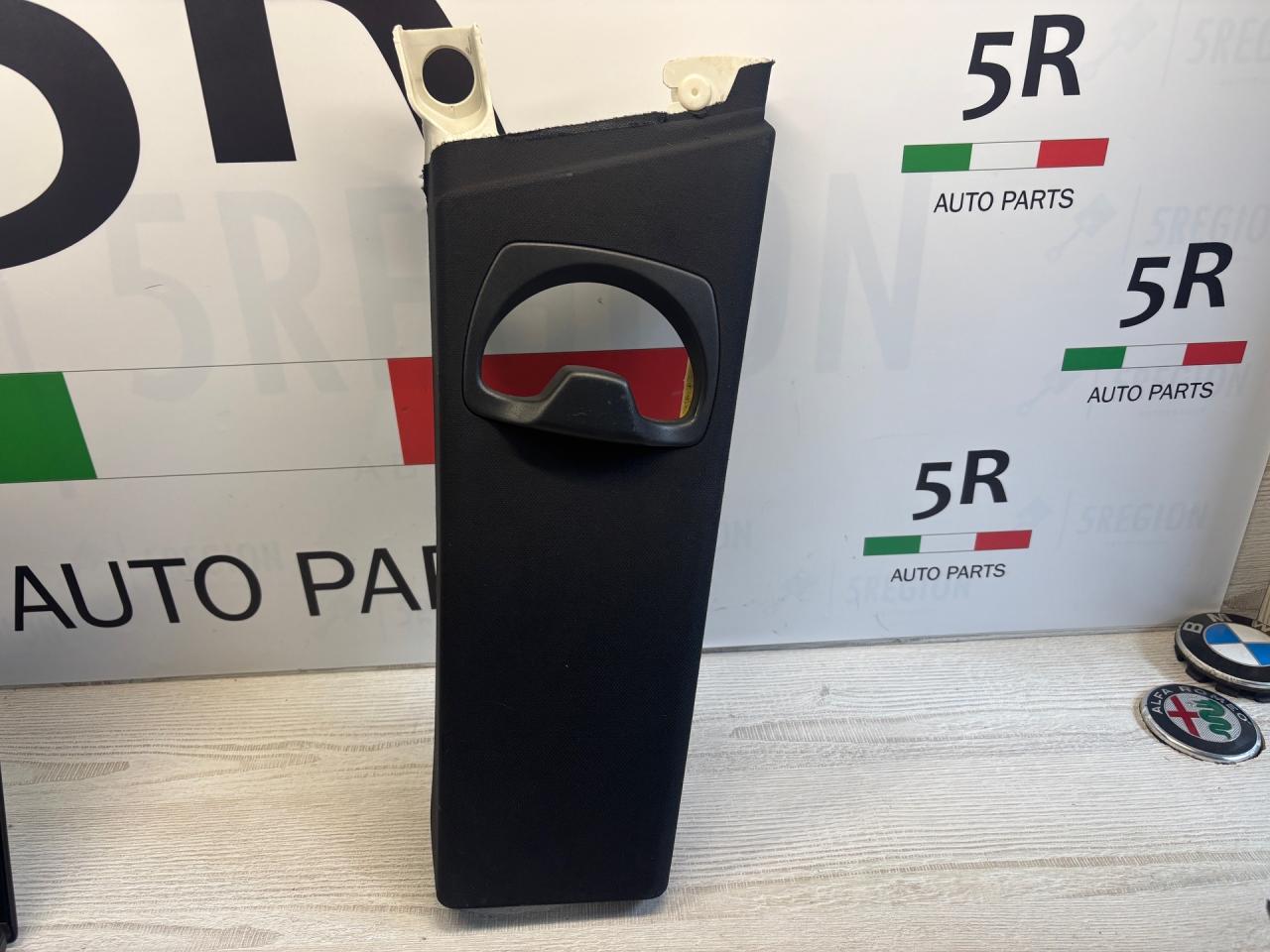 обшивка стойки центральной правой BMW M3 E92/E93 E92 2012, 4.0 л., S65 B40 A, бензин, робот, spacegrau metallic a52, купе, задний привод, правый руль, 51437117470, 7117470 - фото №1