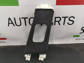 обшивка стойки центральной правой Maserati Levante 1 поколение [рестайлинг] M161 2023, 2.0 л., АКПП, внедорожник 5 дв., полный привод, правый руль, 670040367, 670138255