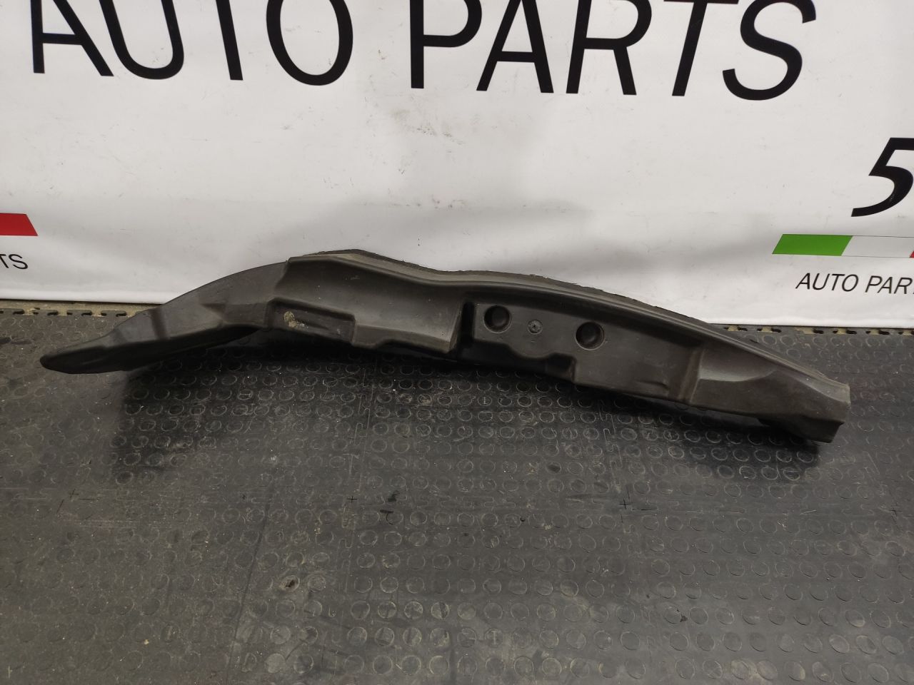 пыльник переднего крыла Alfa Romeo Giulia 2 поколение 952 2018, 2.0 л., бензин, АКПП, седан, задний привод, правый руль - фото №1