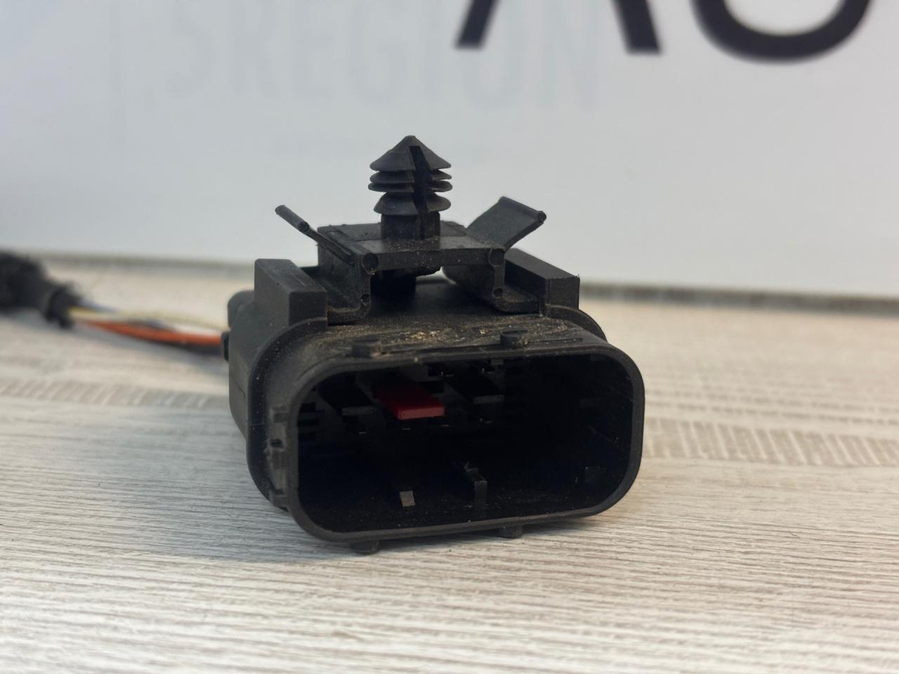 разъем (фишка) проводки Alfa Romeo Giulia 2 поколение 952 2018, 2.0 л., бензин, АКПП, седан, задний привод, правый руль - фото №1