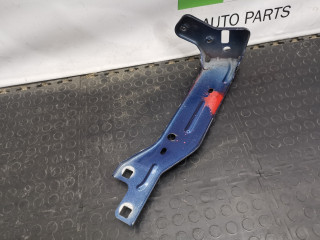 крепление ( кронштейн ) крыла Alfa Romeo Giulia 2 поколение 952 2018, 2.0 л., бензин, АКПП, седан, задний привод, правый руль