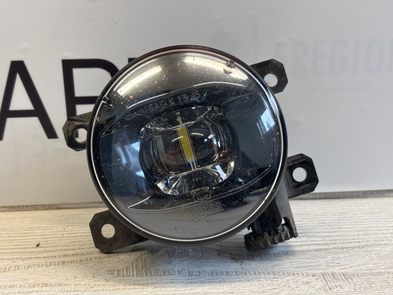 фара противотуманная Alfa Romeo Stelvio 1 поколение 949 2018, 2.2 л., дизель, АКПП, внедорожник 5 дв., полный привод, правый руль, 670033497 - фото №1