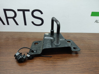 кронштейн (крепление) Alfa Romeo Stelvio 1 поколение 949 2019, 2.2 л., дизель, АКПП, внедорожник 5 дв., полный привод, правый руль