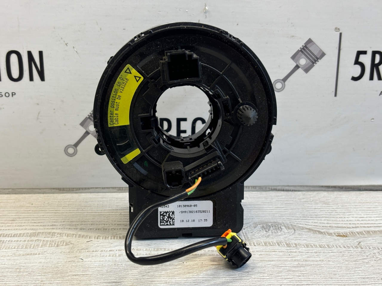 шлейф руля Alfa Romeo Stelvio 1 поколение 949 2019, 2.2 л., дизель, АКПП, внедорожник 5 дв., полный привод, правый руль - фото №1