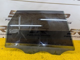 стекло двери задней правой Porsche Cayenne GTS 958 2013, 4.8 л., M 48.02, бензин, робот, a1/041 (чёрный), внедорожник 5 дв., полный привод