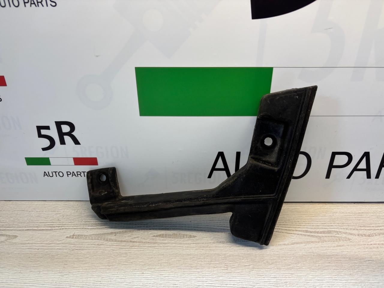 пыльник переднего крыла Alfa Romeo Giulia 2 поколение 952 2019, 2.0 л., бензин, АКПП, 035 vesuvio gray metallic, универсал, задний привод, правый руль, 50546017 - фото №1