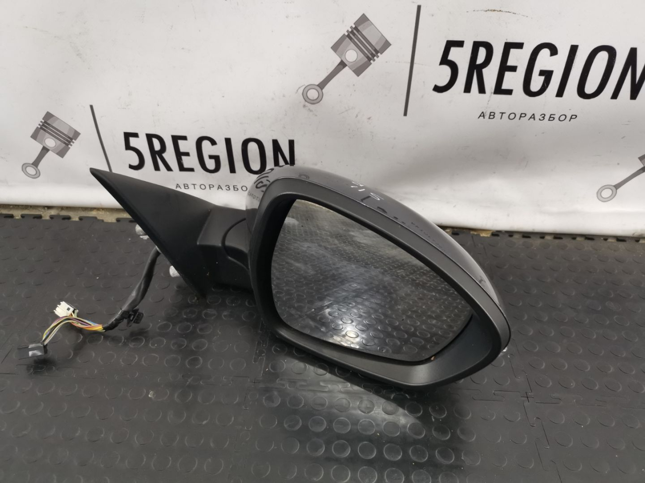 зеркало наружное правое Alfa Romeo Stelvio 1 поколение 949 2018, 2.0 л., бензин, АКПП, vesuvio gray metallic, внедорожник 5 дв., полный привод, правый руль - фото №1