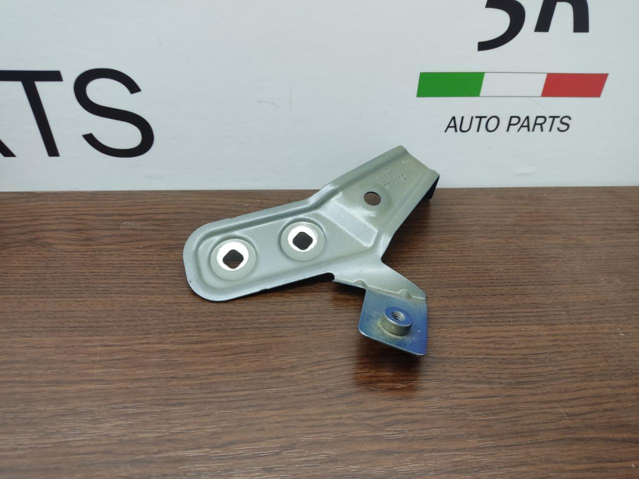 крепление ( кронштейн ) крыла BMW 3 серия G20 2019, 2.0 л., B48 B20 B, бензин, АКПП, portimao blau (c31), седан, задний привод, правый руль, 7419404 - фото №1